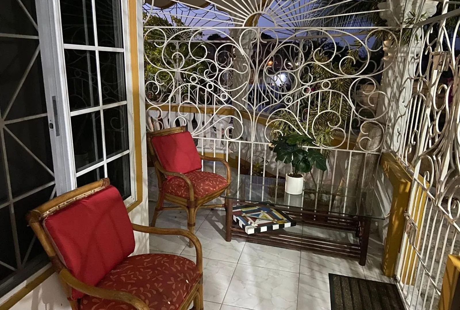 Apartmán Buffy Home Away From Home Ocho Rios